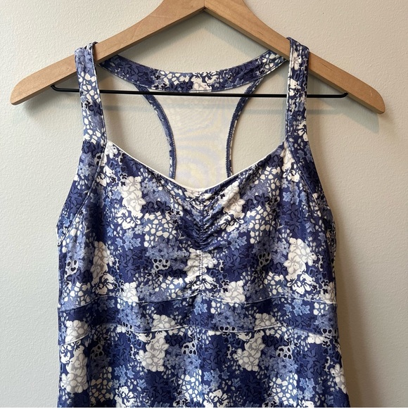 Freemotion active dress size medium - Picture 2 of 10